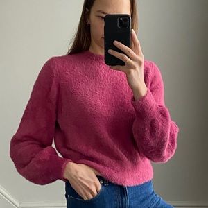 Aritzia Sunday Best cozy soft pink sweater